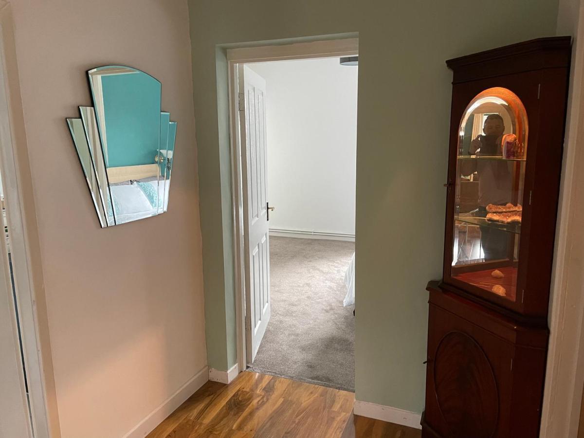 Spacious 3 Bedroom Garden Apartment In Snowdonia National Park Garndolbenmaen المظهر الخارجي الصورة