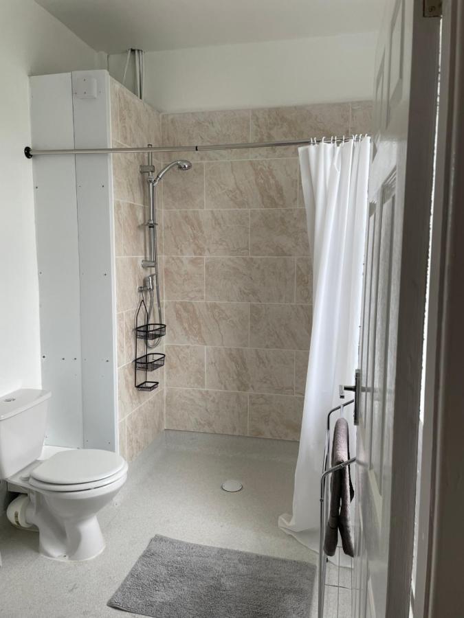 Spacious 3 Bedroom Garden Apartment In Snowdonia National Park Garndolbenmaen المظهر الخارجي الصورة