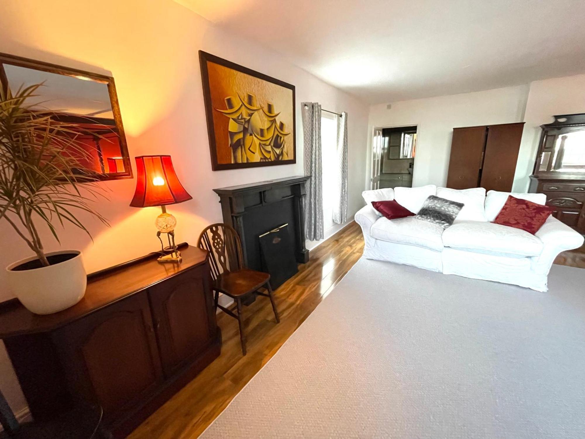 Spacious 3 Bedroom Garden Apartment In Snowdonia National Park Garndolbenmaen المظهر الخارجي الصورة