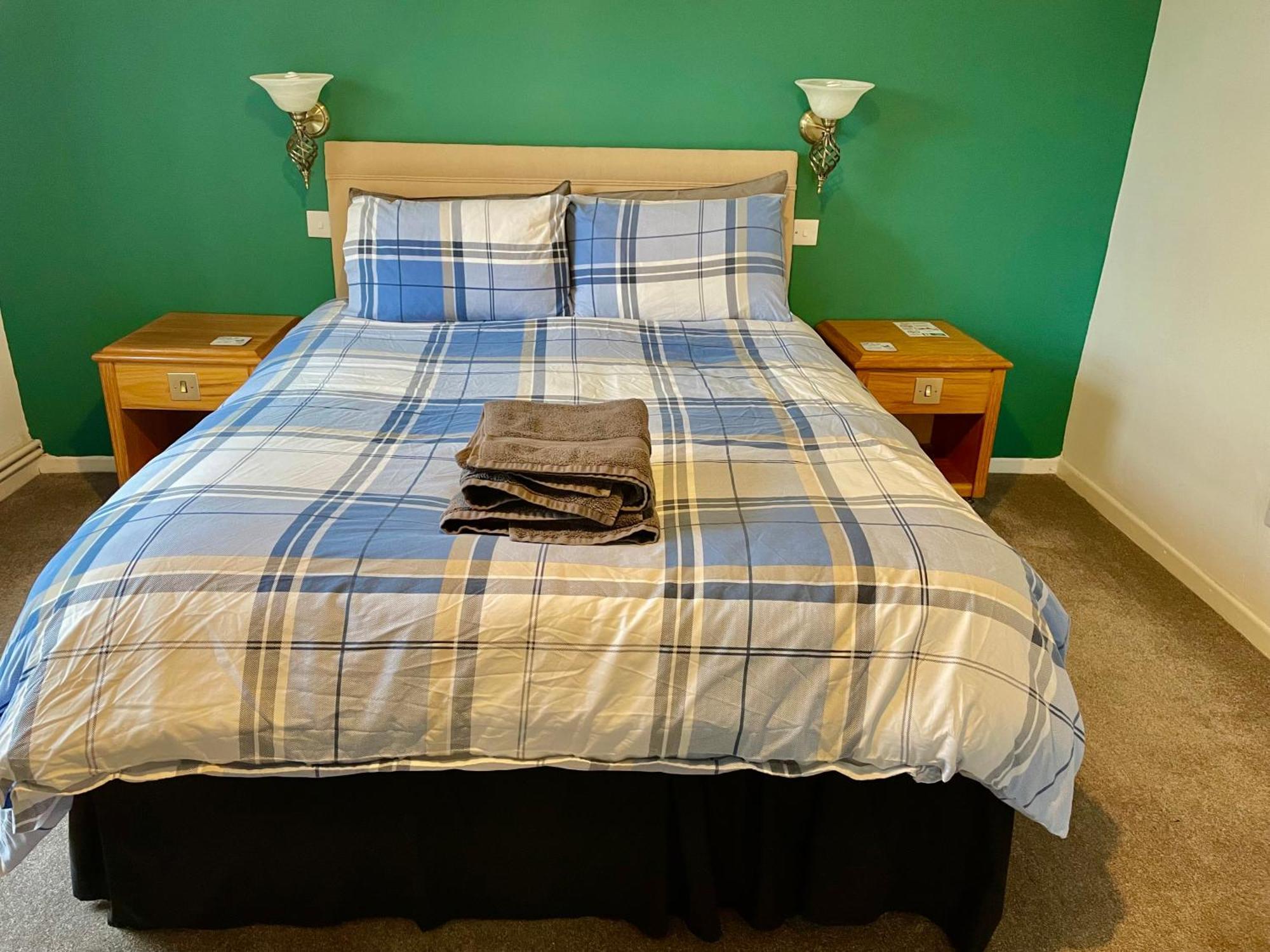 Spacious 3 Bedroom Garden Apartment In Snowdonia National Park Garndolbenmaen المظهر الخارجي الصورة